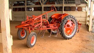 Check Out This REVOLUTIONARY AllisChalmers Tractor 1948 AllisChalmers Model G [upl. by Ballou94]