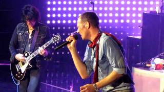 Stone Temple Pilots  Plush Live in Toronto [upl. by Ifok160]