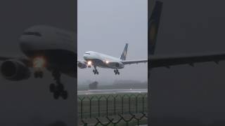 brusselsairport brusselsairlines rwandair a330 butterlanding planespotting aviationgeek fly [upl. by Ellives39]