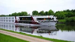 Kreuzfahrtschiff auf dem MainDonauKanal [upl. by Neeliak618]