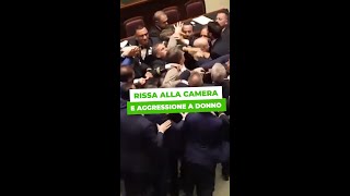 RISSA ALLA CAMERA e aggressione a Donno [upl. by Philomena892]