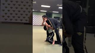 How to escape a full Nelson headlock selfdefense [upl. by Torrin]