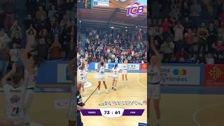 Camille et les violettes qui fêtent la victoire face à Lyon basketball basketfeminin tgb [upl. by Aiyram478]