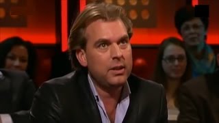 Rutger Castricum van alle kanten aangevallen in DWDD [upl. by Brinna]