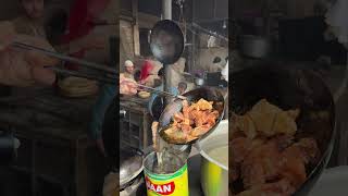 Haji Kameen Khan Chicken Karahi  Tomatoes amp Chillies Chicken  Karkhanu Peshawar kpfooddiaries [upl. by Novla]