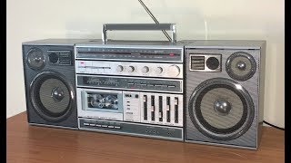 Ultrarare GE boombox with Onkyo speakers [upl. by Oettam302]