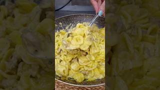 Orecchiette cremose con salsiccia e zafferano video shorts [upl. by Cati]