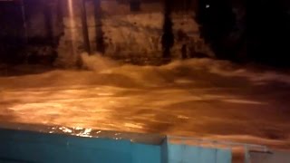 Tres vehículos arrastrados e inundaciones por lluvias de la madrugada de este sábado [upl. by Phillis]