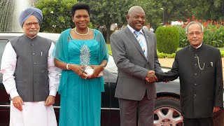 Ceremonial welcome of President Pierre Nkurunziza of the Republic of Burundi at Rashtrapati Bhavan [upl. by Attennaej128]