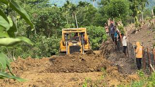 CAT D6R XL Bulldozer Opens New Paths for Citizens [upl. by Costanzia]