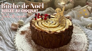 Gâteau de Noël  Bûche rondin de bois  Roulé au chocolat très léger [upl. by Geraldine601]