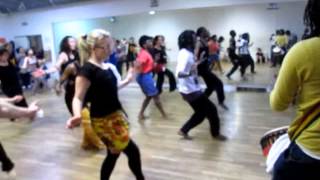 Stage de Danse Africaine avec Oumar Ouattara au Centre Momboye  24032013 [upl. by Caitrin]