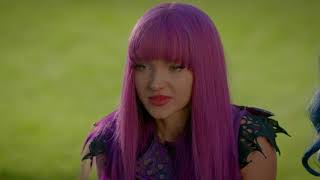 Reste toi même  Descendants 2  Disney Channel BE [upl. by Ardnuhsed]