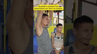 Ficou encostando em mim no ônibus 😂🚌 [upl. by Francyne]