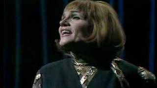 Gisela May sings Kurt Weill vaimusiccom [upl. by Ainsworth]