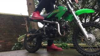 125cc Pit Bike Crf70 style [upl. by Lenno956]