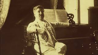 Artur Schnabel plays Mozarts Sonata K 332 in F major [upl. by Godden]