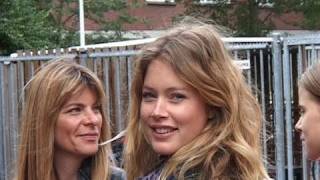 Doutzen Kroes bezoekt oude school [upl. by Quincey]