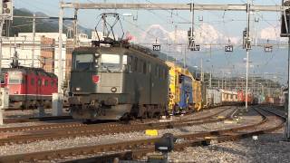 SBB Ae 66 quot11514 Weinfeldenquot abfahrt von Thun mit Güterzug [upl. by Adnopoz542]