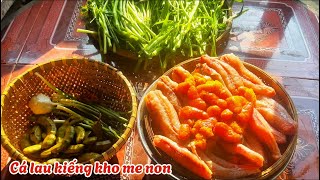 Cá lau kiếng kho me non ngon cơm cùng mớ rau đồng [upl. by Jenette]