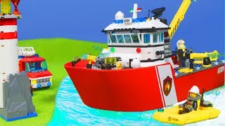 LEGO Feuerwehrmann mit Feuerwehrauto amp Feuerwehr Boot für Kinder [upl. by Aligna]