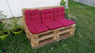 DIY  PALETTENSOFA SELBST GEBAUT MIT SCHRÄGER LEHNE [upl. by Spears40]