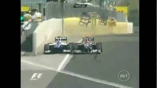 Barrichello x Shumacher na Hungria  2010 [upl. by Aimahs]