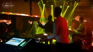 ወንድሙ ጅራ በሪቮሉሽን ክለብ Incredible Stage Performance by Wendimu Jira at Music Revolution Club [upl. by Yragerg]