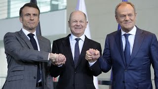 Guerra in Ucraina Scholz Macron e Tusk a Berlino per quotvincere contro la Russiaquot [upl. by Noryahs]