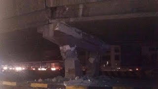 Terremoto de 78 grados Ecuador 16 de Abril 2016  Puente colapsado [upl. by Nrevel425]