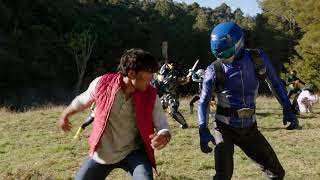 Power Rangers Beast Morphers T2  Los rangers beast morphers ayudan a los rangers dino charge [upl. by Martine416]