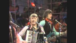 Wurzels RARE VIDEO TREAT part 2 live in the studio 1979 [upl. by Swithin469]