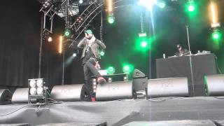 Yelawolf  Daddy´s Lambo Live in Snow Jam 2013 [upl. by Eilzel298]