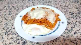 MACARRONES CON TOMATE QUESO Y CARNE [upl. by Ellezig6]