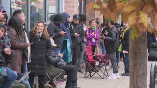 Chicagoans line up for Michelinstarred taco stand popup in Wicker Park [upl. by Marena199]