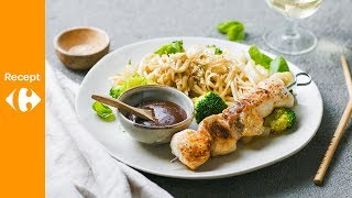 Kipbrochetten met sojanoedels broccoli en paksoi [upl. by Newell]