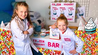 WE OPENEN EEN FROZEN YOGHURT BAR IN ONZE KAMER ijssalon met ijs en toppings ♥DeZoeteZusjes♥ [upl. by Eyeleen828]