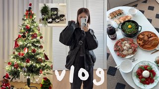 VLOG집들이 음식 만들고 트리 꾸미는 신혼 일상  들깨슈페너스메그 인덕션 구매혼자 떡볶이 [upl. by Avot]