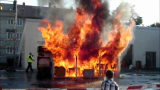 Hausbrand Tag der offenen Tür der Feuerwehr Erlangen [upl. by Oigroeg]