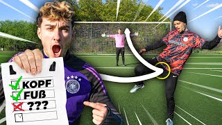 MIT JEDEM KÖRPERTEIL EIN TOR SCHIEßEN LUCAS vs LARS FUßBALL CHALLENGE [upl. by Keelia]