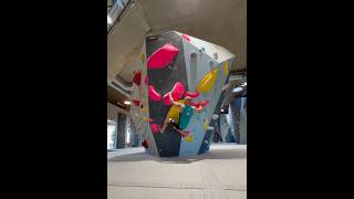 Pink warm up bouldering paraclimbing incompleteparaplegia spinalcordinjury [upl. by Glynda]