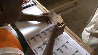 Faible fréquentation pour les législatives en Côte dIvoire [upl. by Anail367]