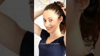 Como fazer um penteado fácil no cabelo ONDULADO usando a presilha quotbananaquot [upl. by Wilen]