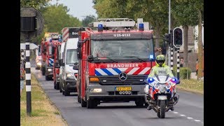 Optocht Brandweerdag 2018 heel veel sirenes Almere [upl. by Valeria]