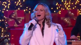 Jennifer Nettles performs quotCelebrate Me Homequot at Christmas in Rockefeller Plaza [upl. by Oigufer]