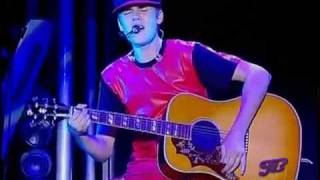 Justin Bieber  Favorite Girl LIVE HD 2011 [upl. by Fidelia]