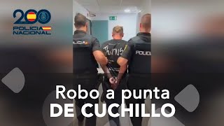 Detenido hombre en Lanzarote por amenazar con cuchillo a un dependiente de locutorio [upl. by Dorrie893]