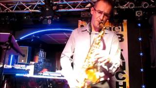 Mikael BLANCHARD Une valse au Saxophone  mais oui dancing DUBIEN 63 19112016 [upl. by Helmer896]