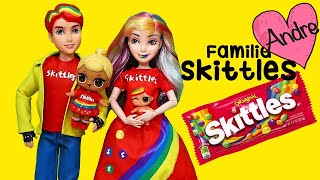 La familia LOL Skittles ayuda con el pastel  Muñecas y juguetes con Andre [upl. by Amaras]