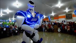 Robozão da Gazin faz a festa das crianças em Sidrolândia [upl. by Feriga]